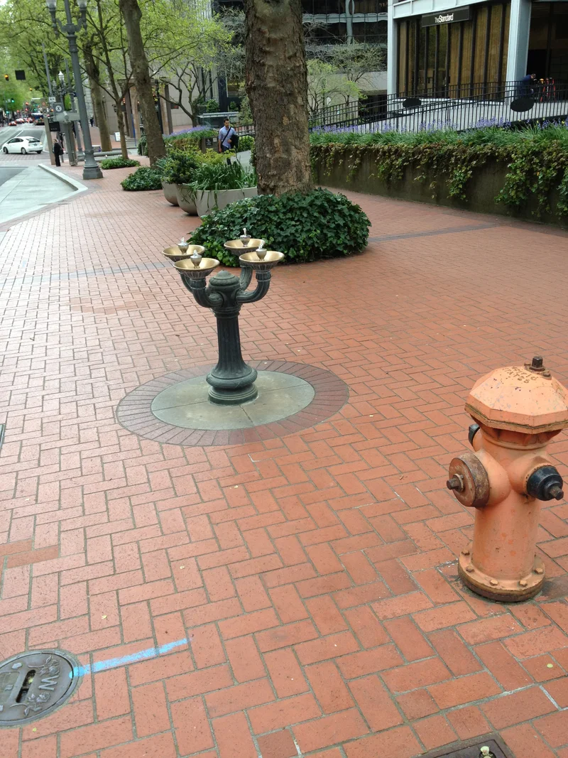 The dream of the '90s is still alive - gallery image 4