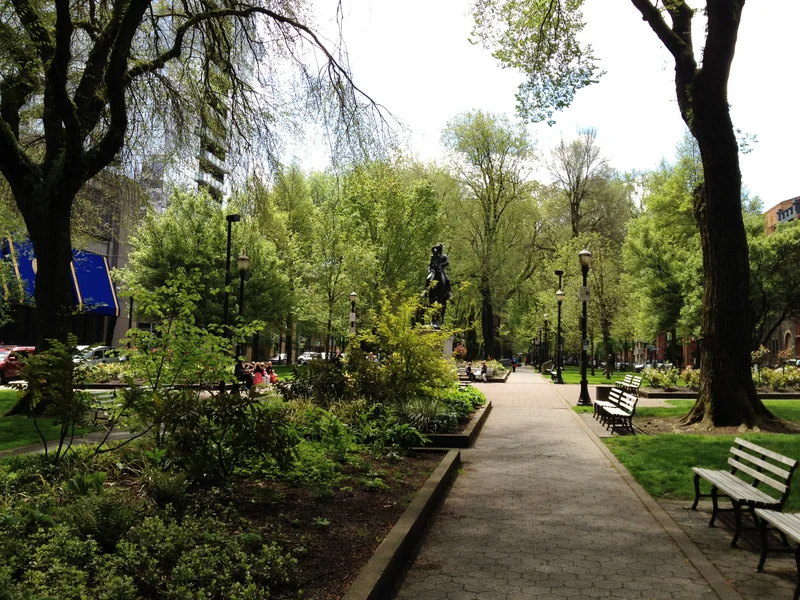 The dream of the '90s is still alive - gallery image 10