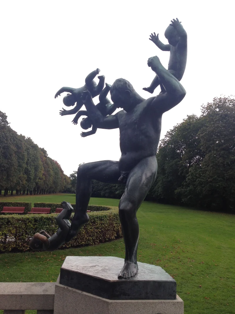 Vigelandsparken - gallery image 2