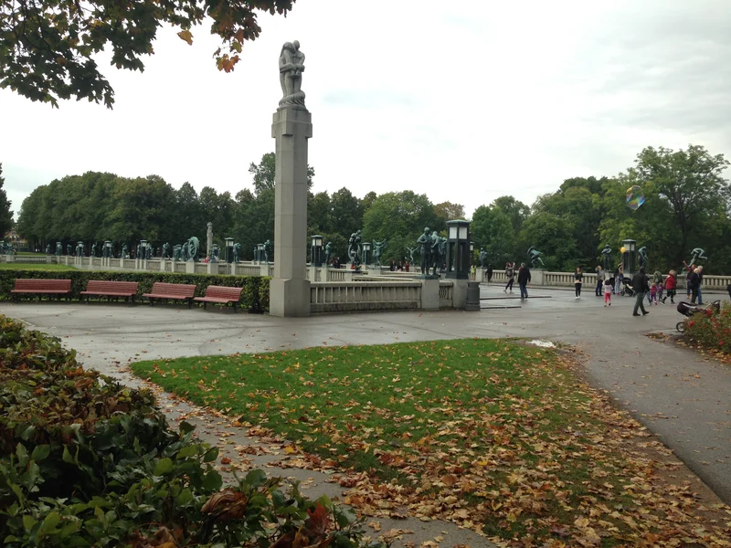 Vigelandsparken - gallery image 7