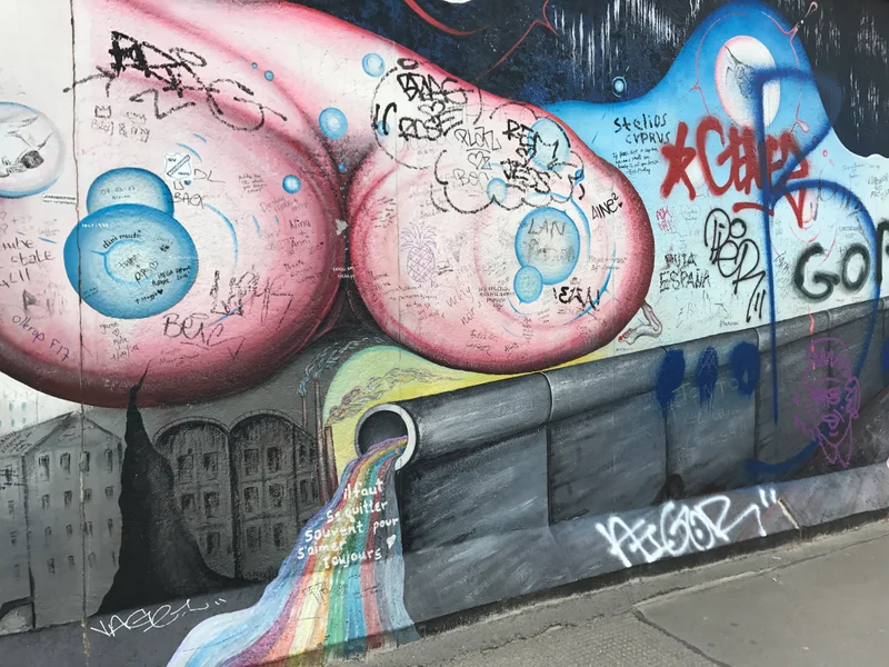 Berlin Wall - gallery image 10