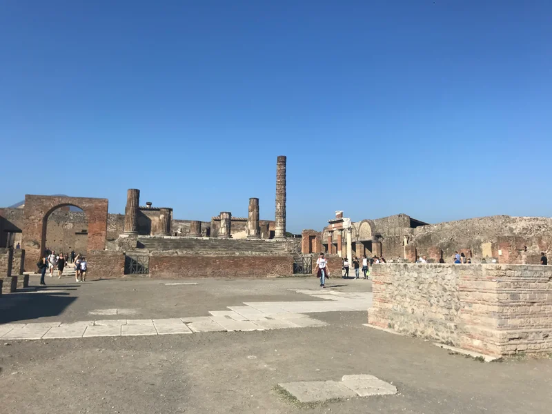 Pompeii - gallery image 18