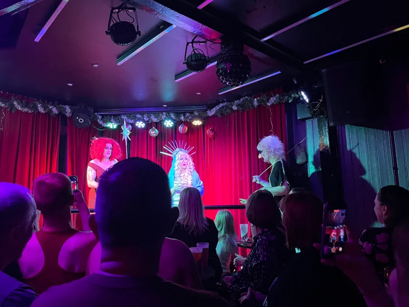 Ice Queens - gallery image 2