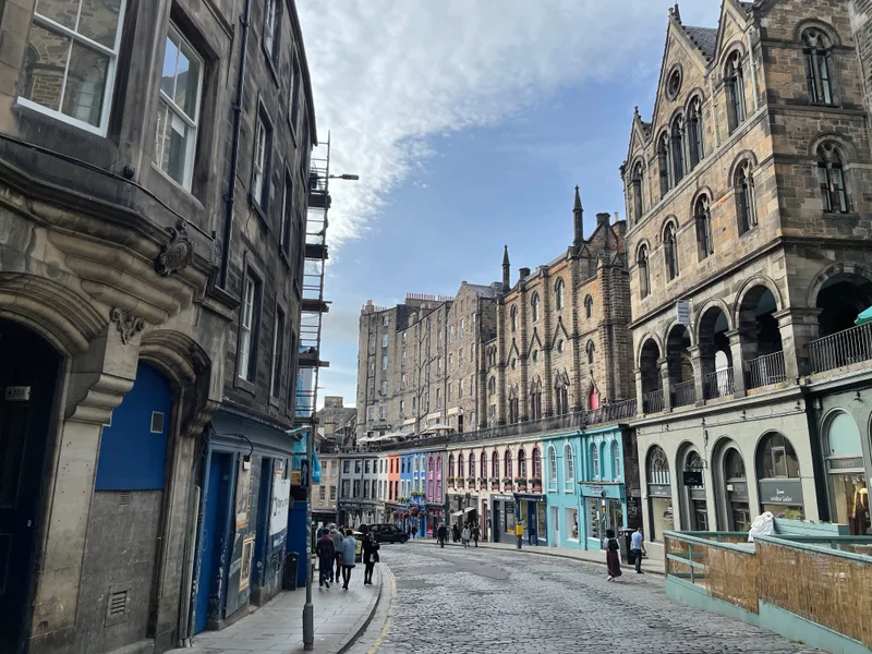 Edinburgh - gallery image 2