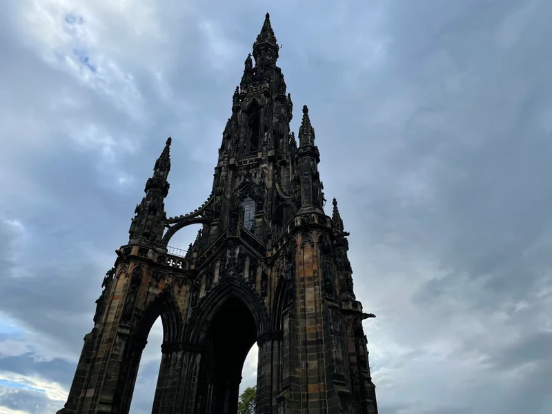 Edinburgh - gallery image 14