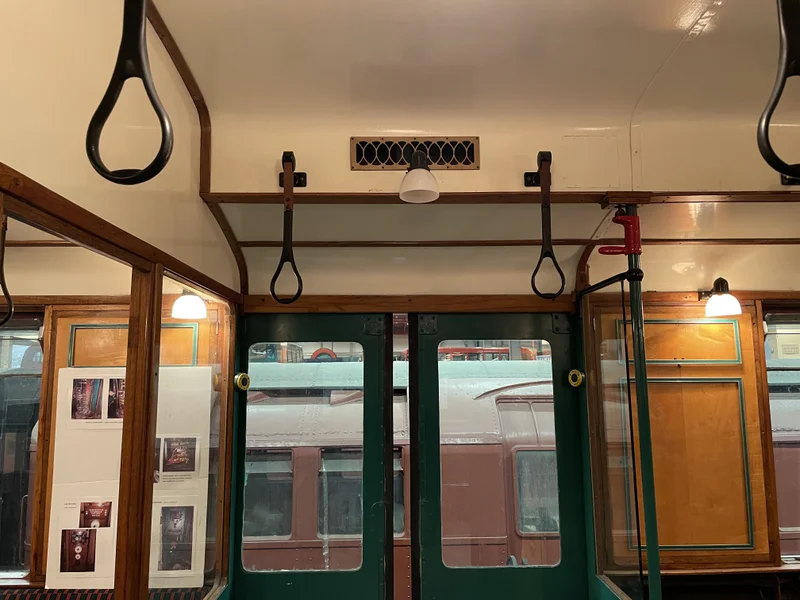 Retro TfL - gallery image 2