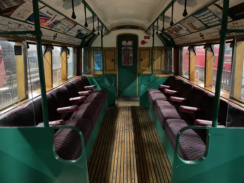 Retro TfL - gallery image 1
